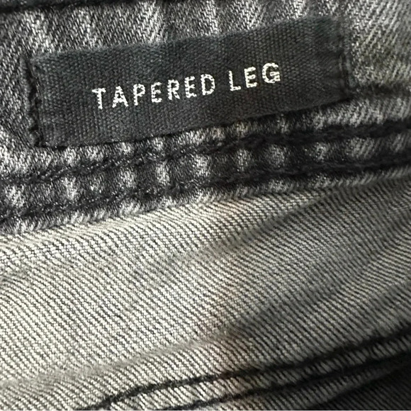 Cotton On men's size 32 tapered leg faded black jeans - Picture 3 of 4